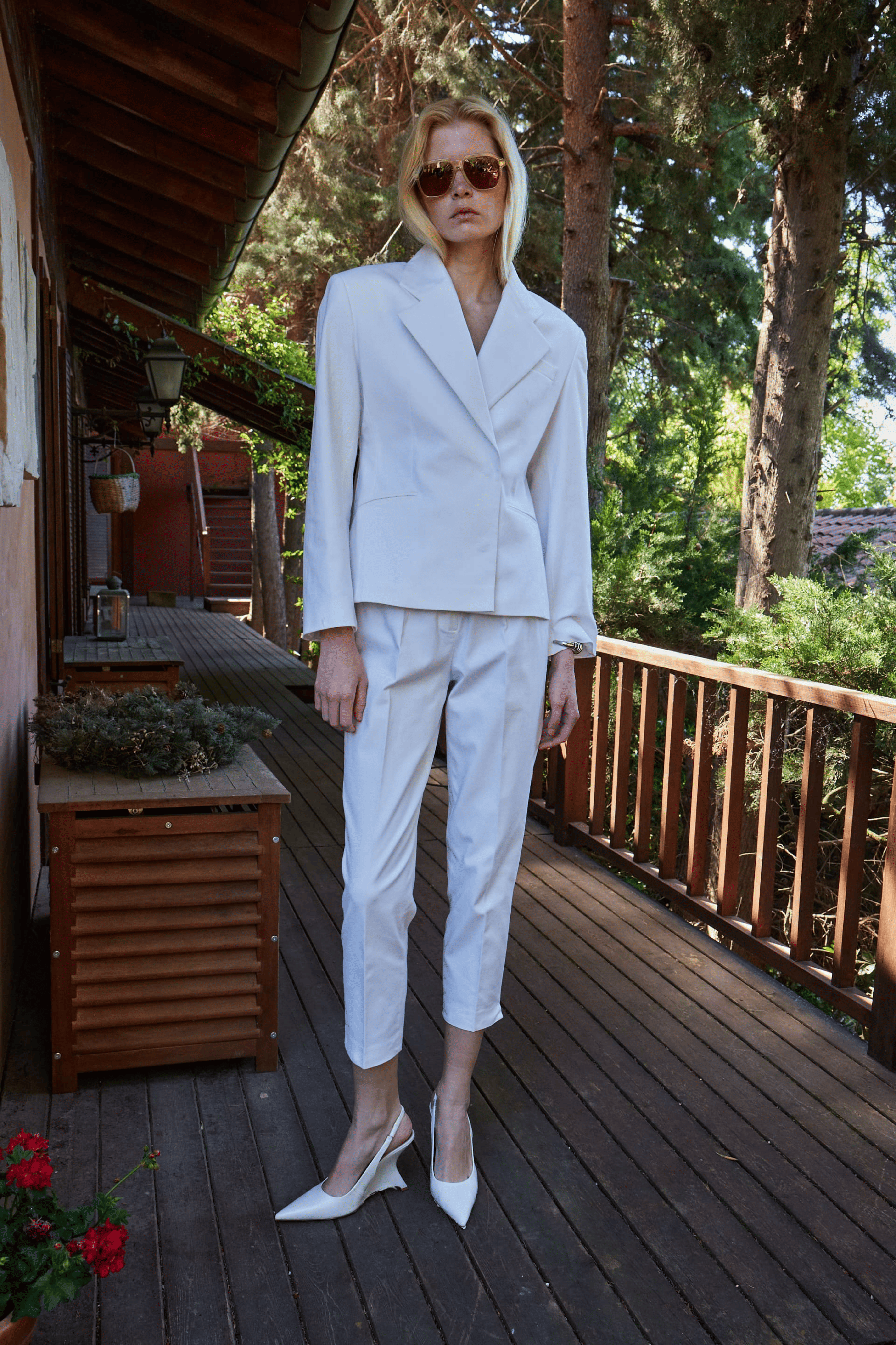 The Seamless Jacket - White