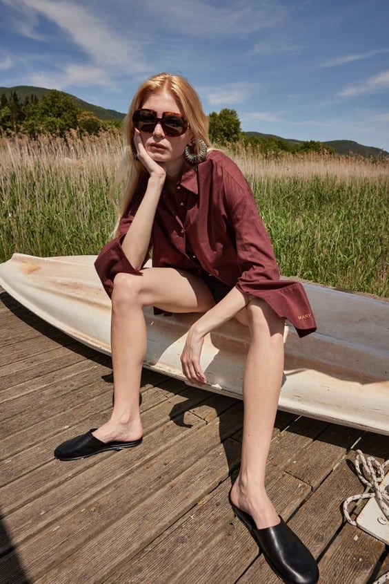 The Boyish Linen Shirt - Bloody Mary